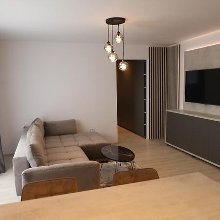 Top Studio Braşov Buitenkant foto